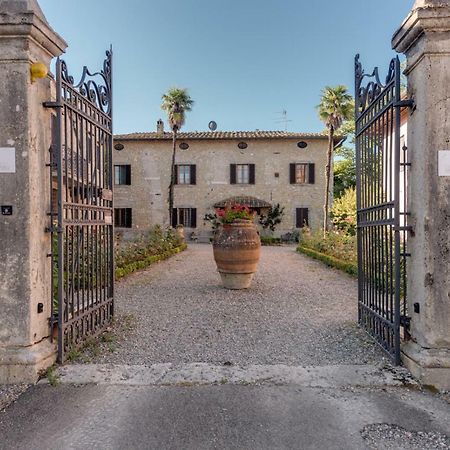 Agriturismo Tenuta Di Mensanello 콜레 발델사 외부 사진