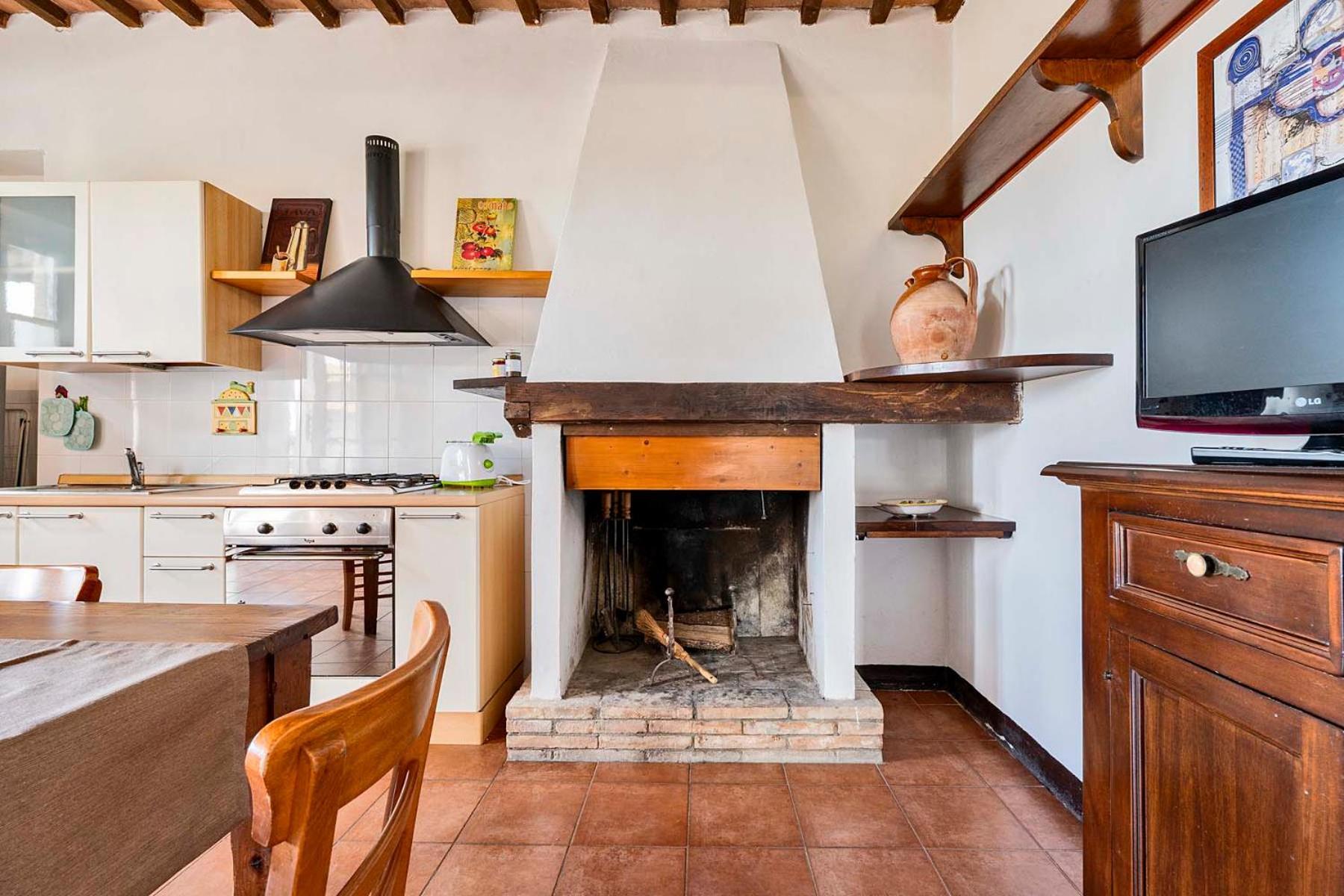 Agriturismo Tenuta Di Mensanello 콜레 발델사 외부 사진
